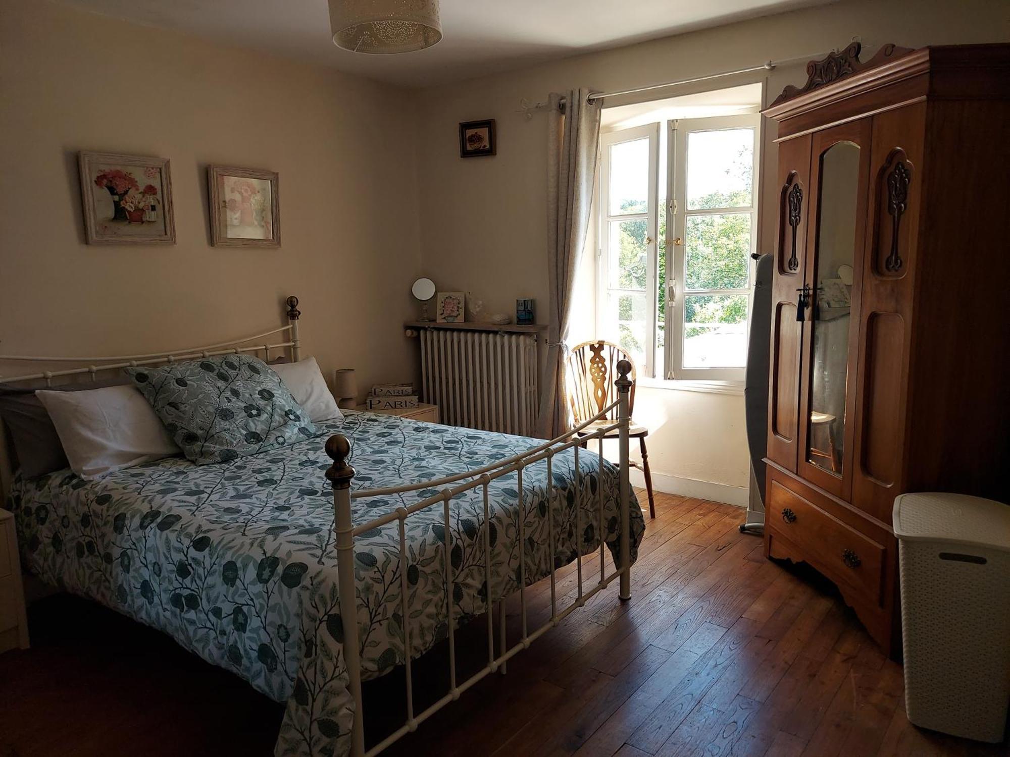Charming Two Bedroom Gite With Beautiful Gardens Confolens Exterior photo